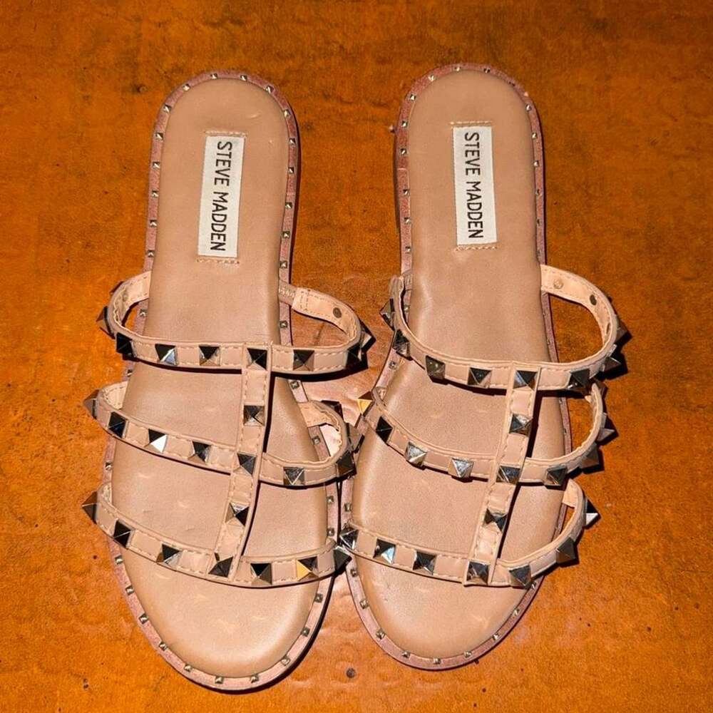 Steve Madden Averill Studded Slide Sandals Size 6.5 Nude